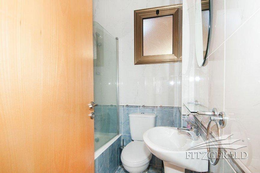 1 Bedroom Garden Flat, Sleeps 4 Пафос Экстерьер фото